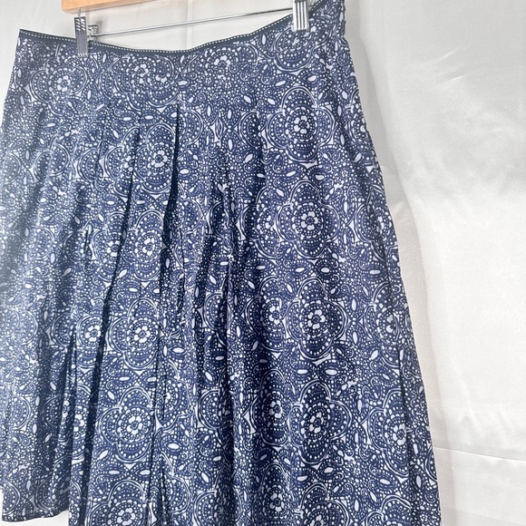 Elegant Navy Patterned‎ Skater Skirt 100% Cotton Size 12 - Picture 3 of 11